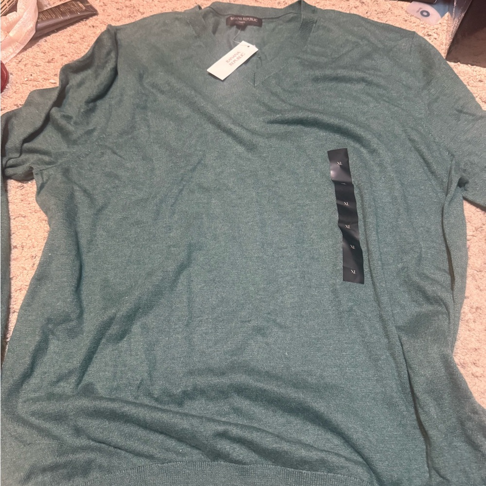 Banana Republic V-Neck Sweater in Teal